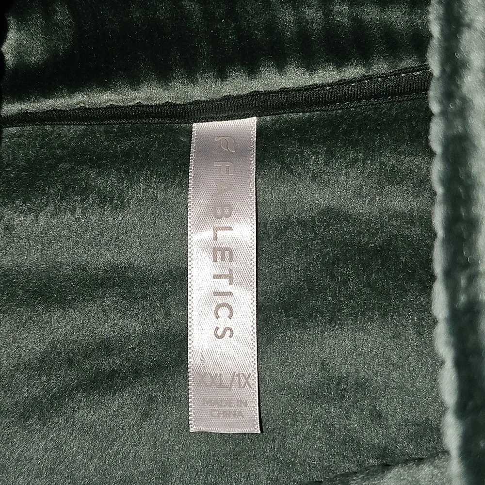 Fabletics Plush Rib Half Zip Sweatshirt 1X/XXL - Picture 5 of 10